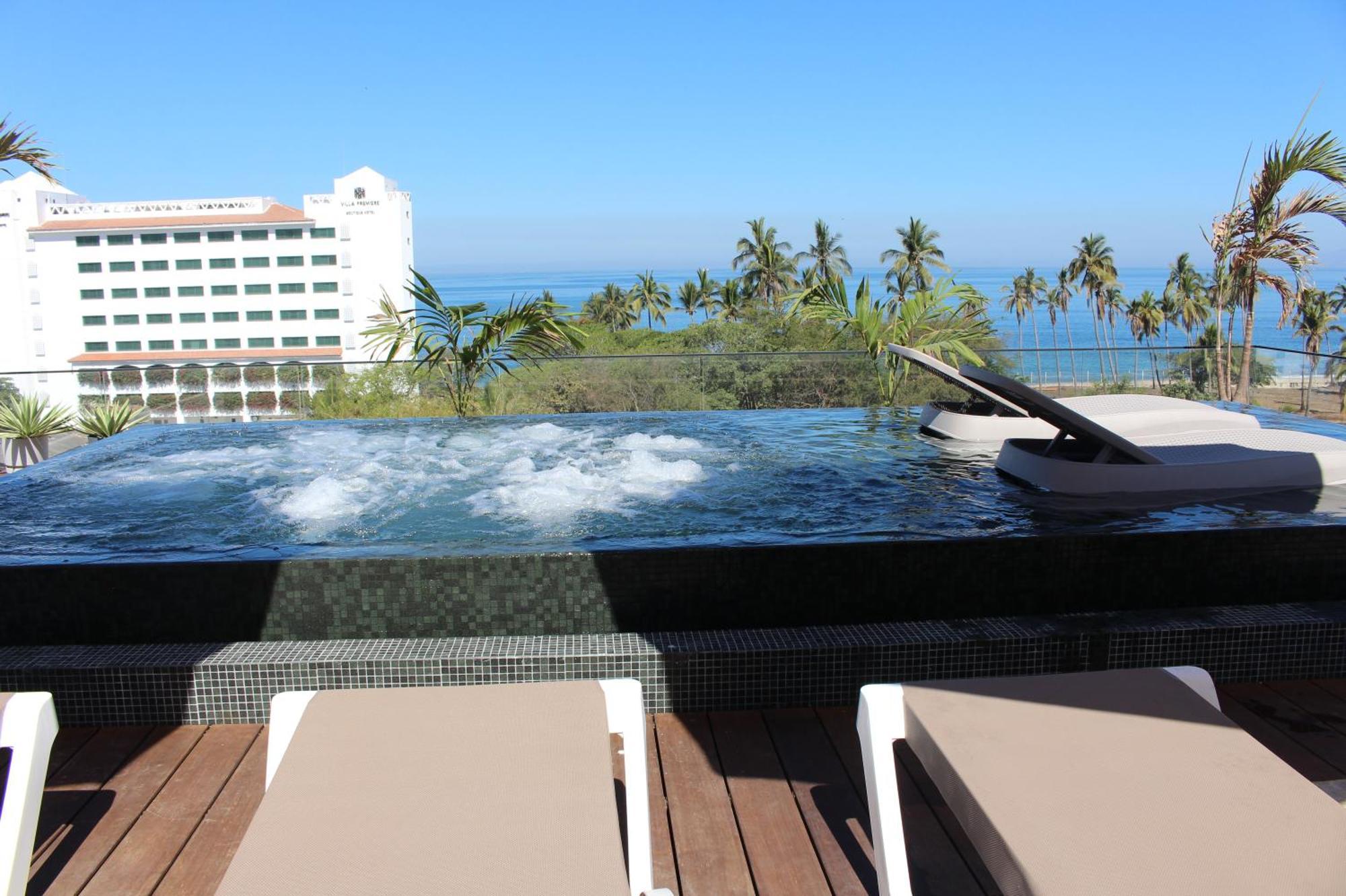 105 Downtown, Rooftop - Ocean View Apartment Puerto Vallarta Exterior photo