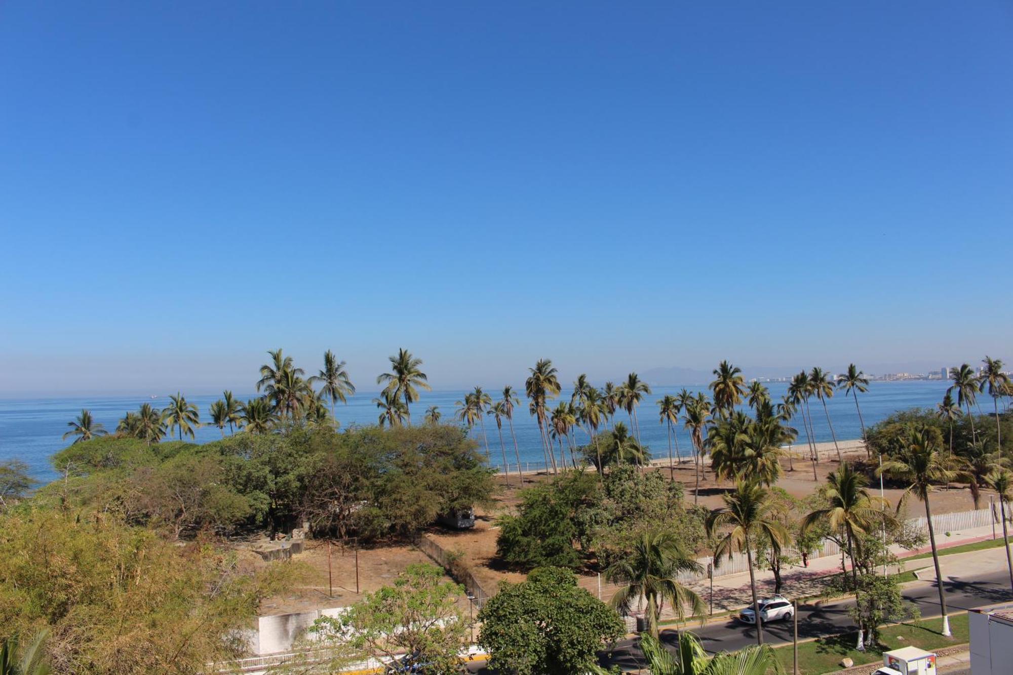 105 Downtown, Rooftop - Ocean View Apartment Puerto Vallarta Exterior photo