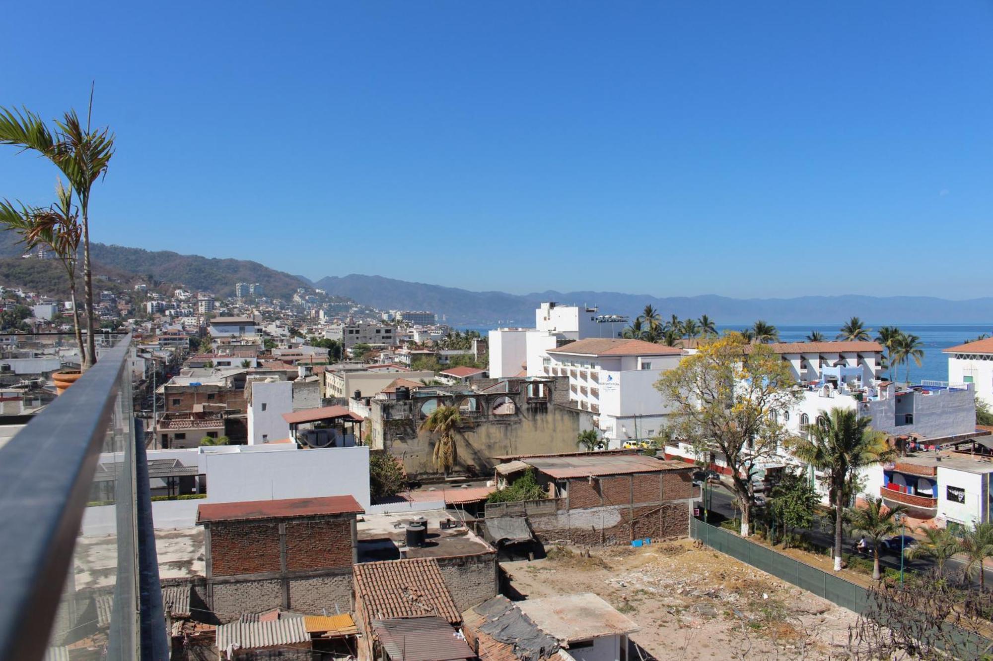 105 Downtown, Rooftop - Ocean View Apartment Puerto Vallarta Exterior photo